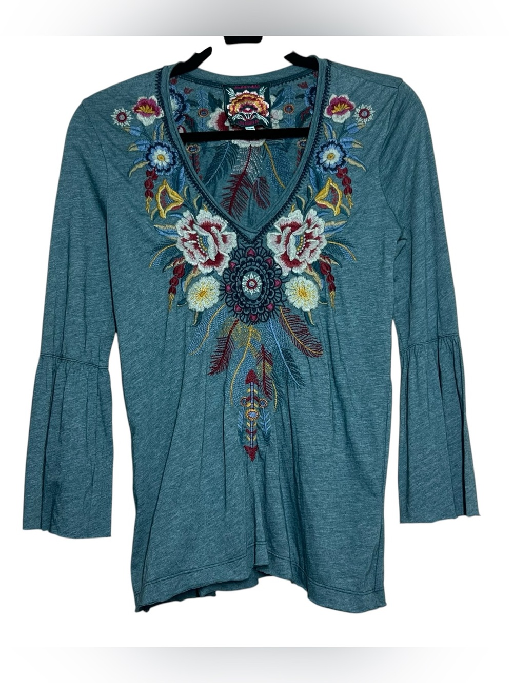 Johnny Was Top Embroidered Darielle Flute Sleeve Tee Blue Womens Size XS Boho